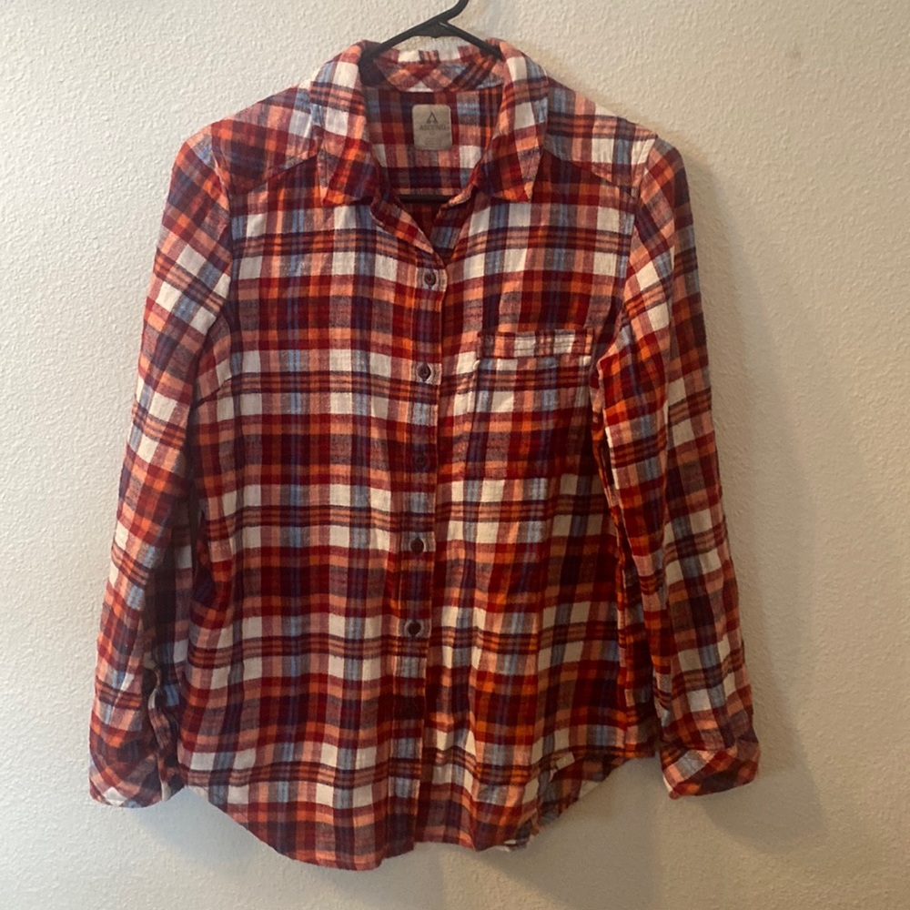 Ascend button down flannel size small